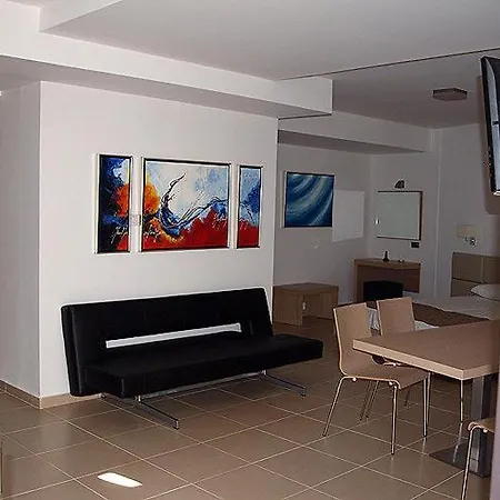 Hotell Summertime Boutique & 3*
