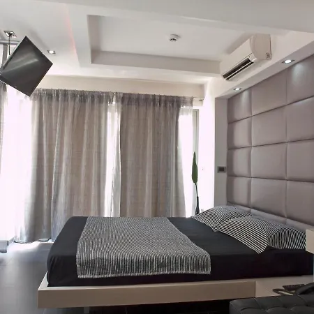 Summertime Boutique & Hotell Platanés